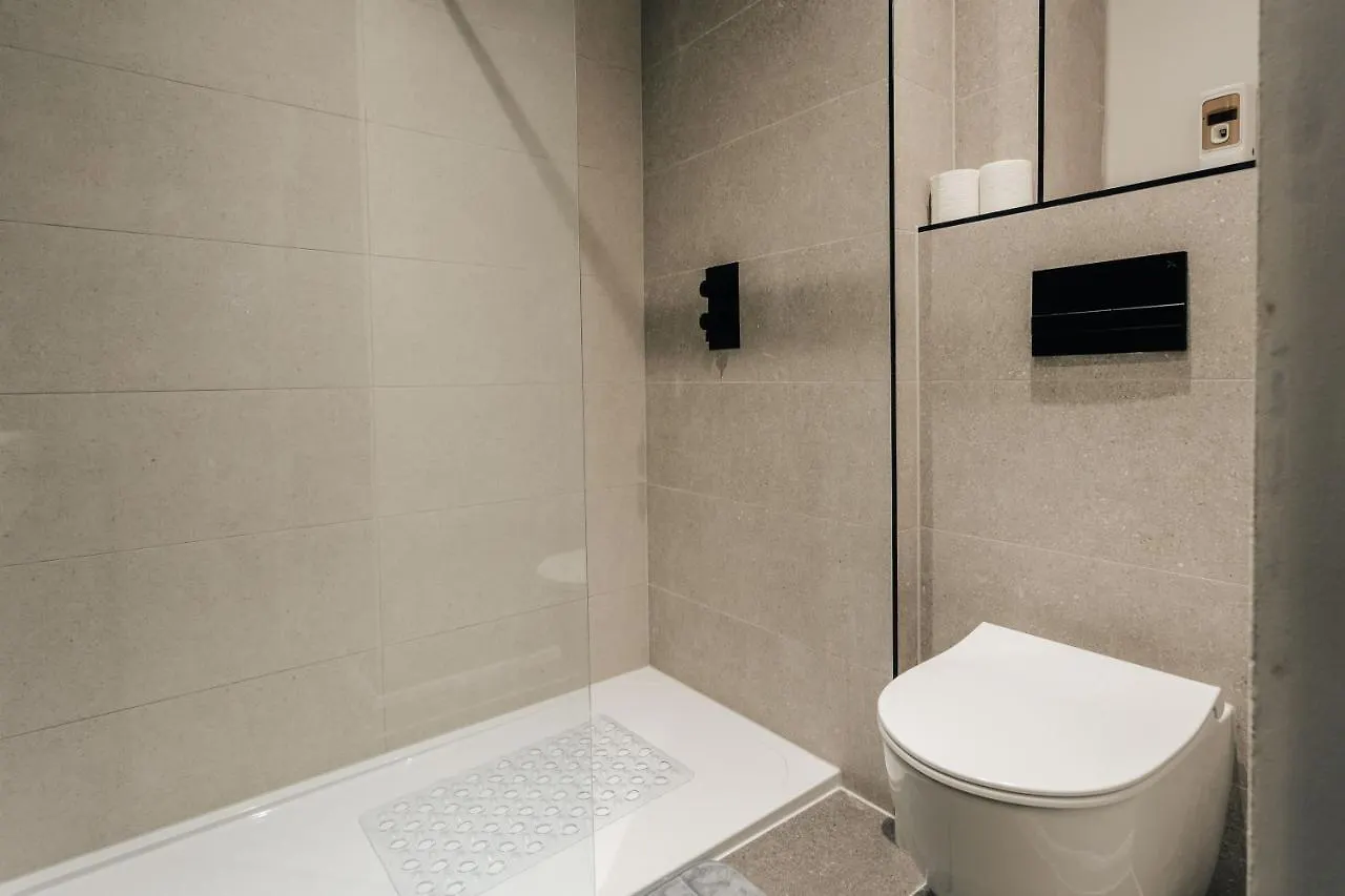 아파트 Premier Refurbished Central Flat 본머스