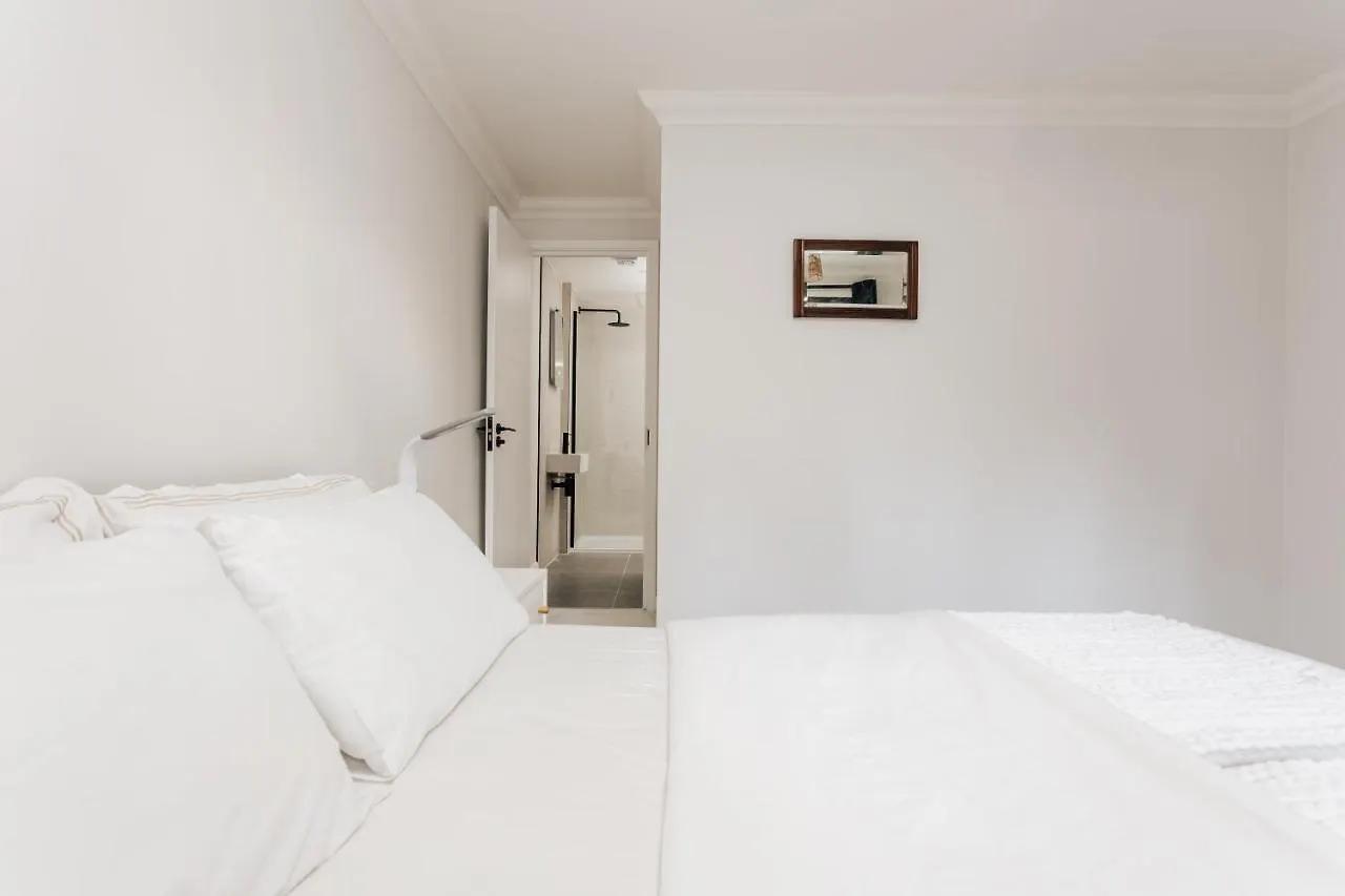 Premier Refurbished Central Flat 본머스 영국